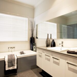 ALUMINUM VENETIAN BLINDS (10)