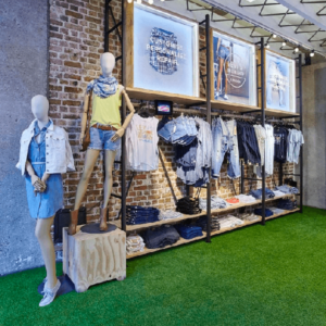 ARTIFICIAL GRASS (1)