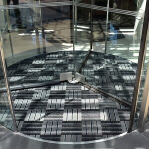 ENRTY CARPET (2)